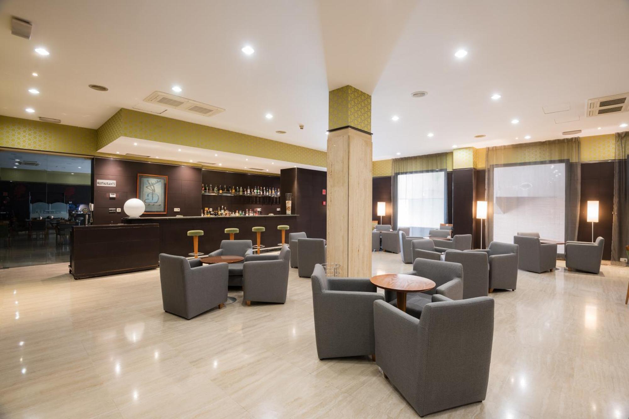Hotel Ciudad De Вальядолид Экстерьер фото